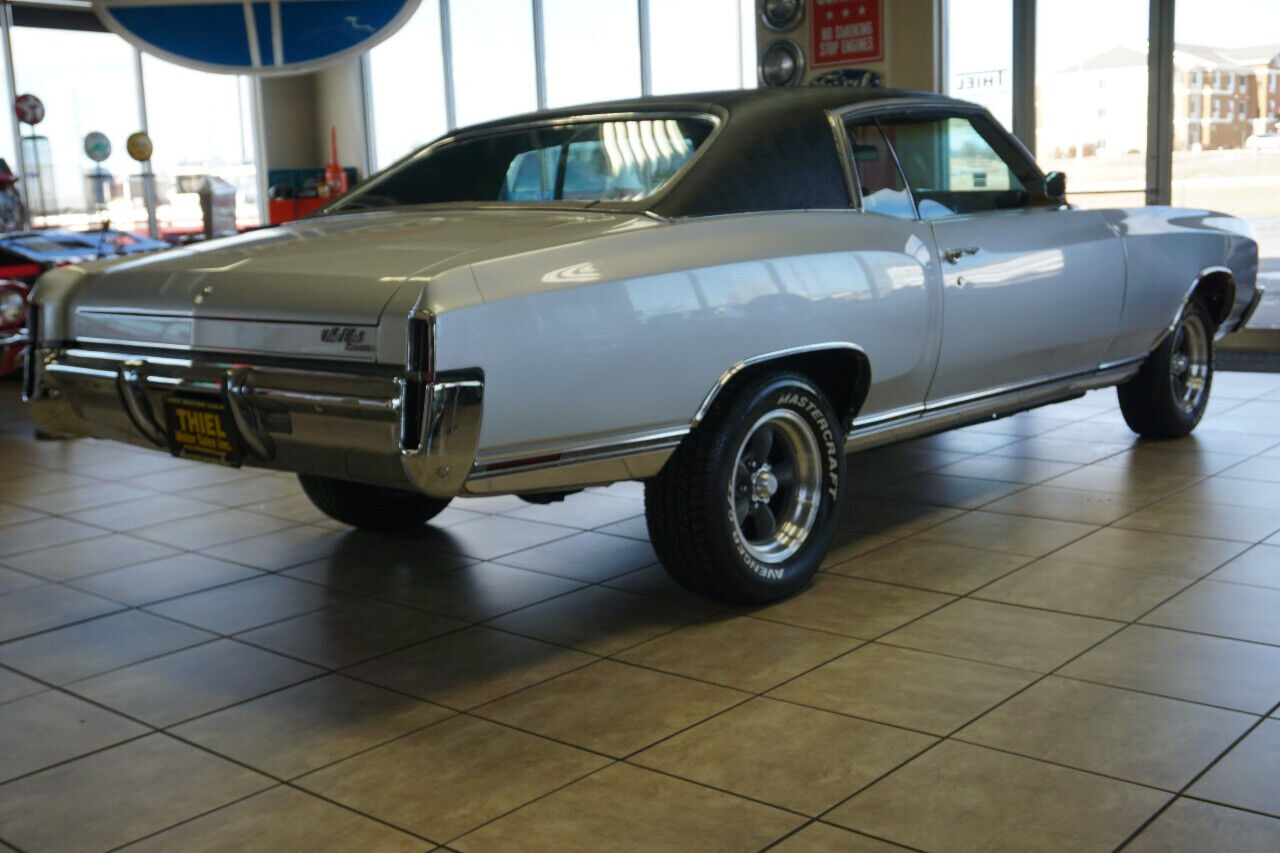 Chevrolet-Monte-Carlo-1970-Classic-Car-8