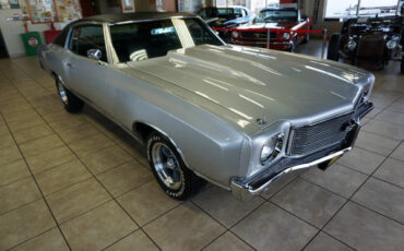 Chevrolet-Monte-Carlo-1970-Classic-Car-9