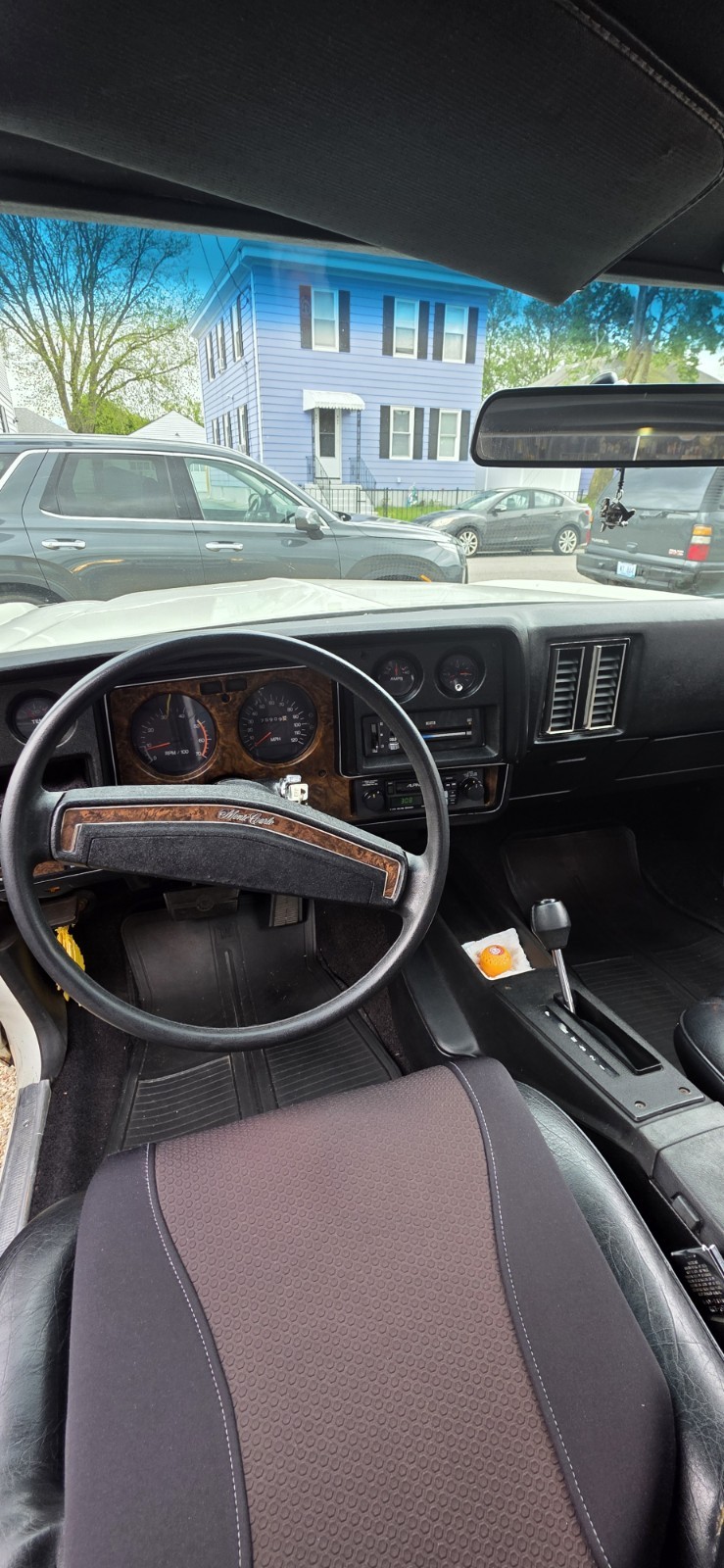 Chevrolet-Monte-Carlo-1973-Coupe-11