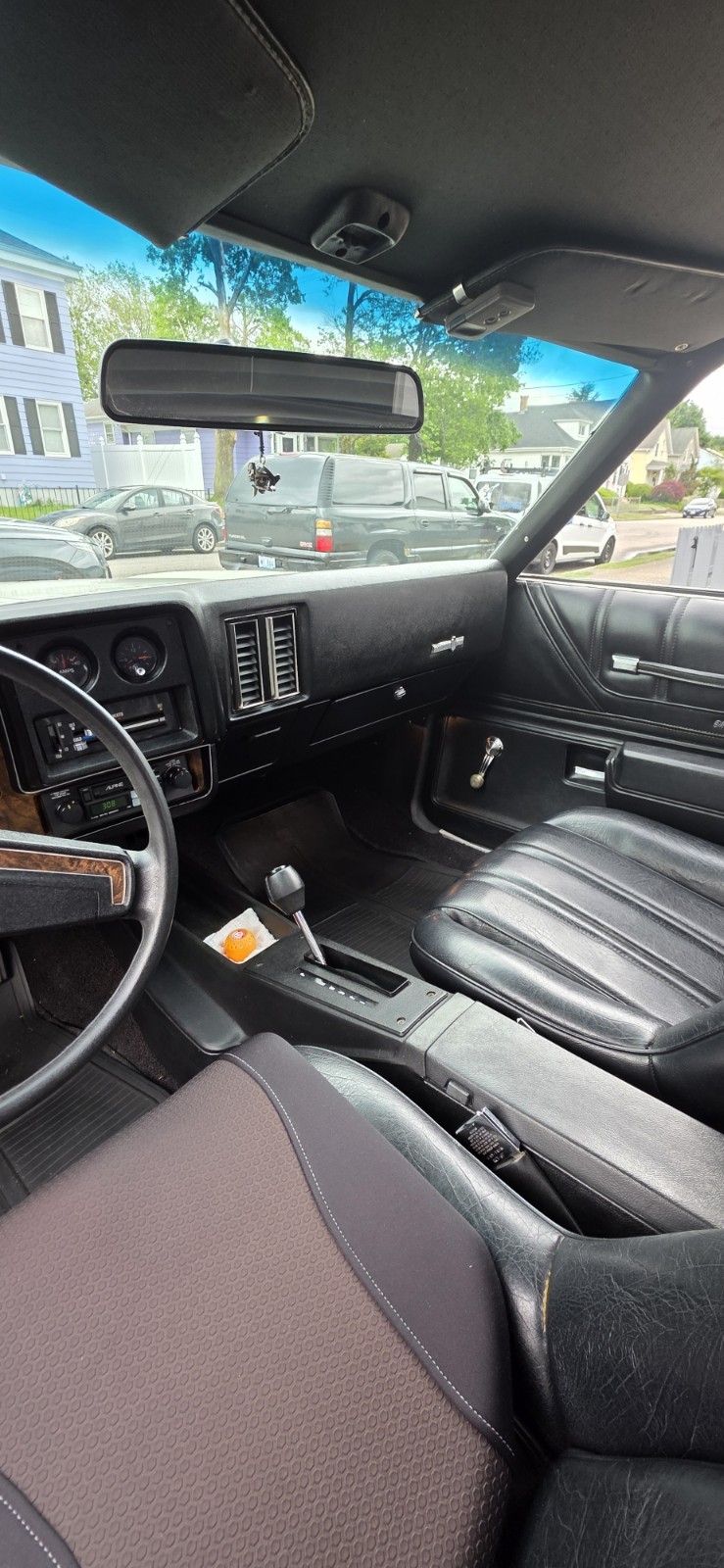 Chevrolet-Monte-Carlo-1973-Coupe-12