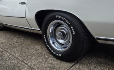Chevrolet-Monte-Carlo-1973-Coupe-3