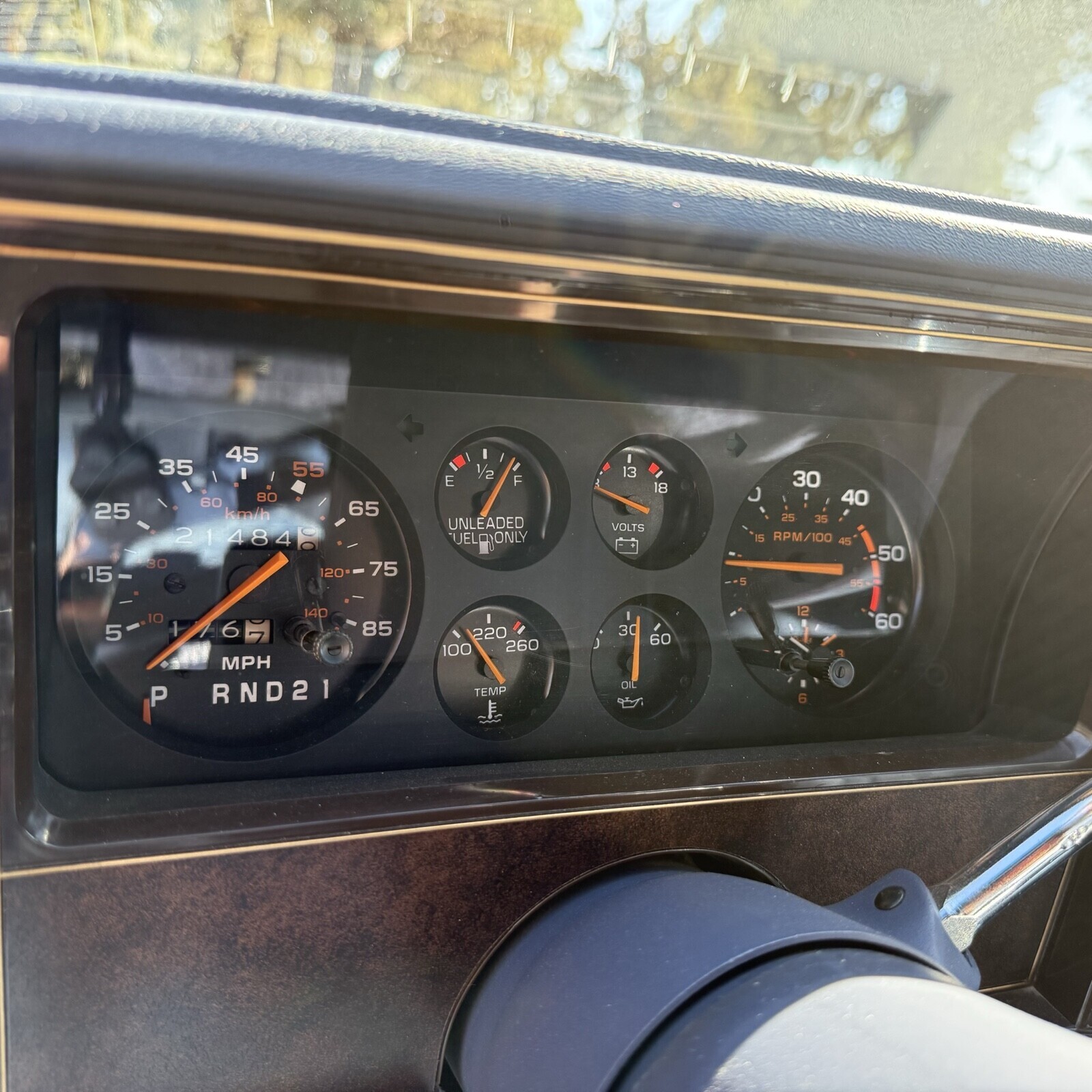 Chevrolet-Monte-Carlo-1984-Coupe-18