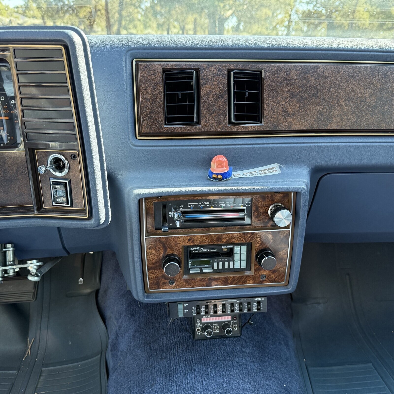 Chevrolet-Monte-Carlo-1984-Coupe-20