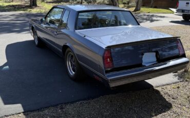 Chevrolet-Monte-Carlo-1984-Coupe-5