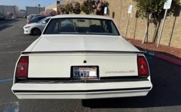 Chevrolet-Monte-Carlo-1985-14