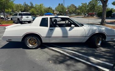 Chevrolet-Monte-Carlo-1985-15