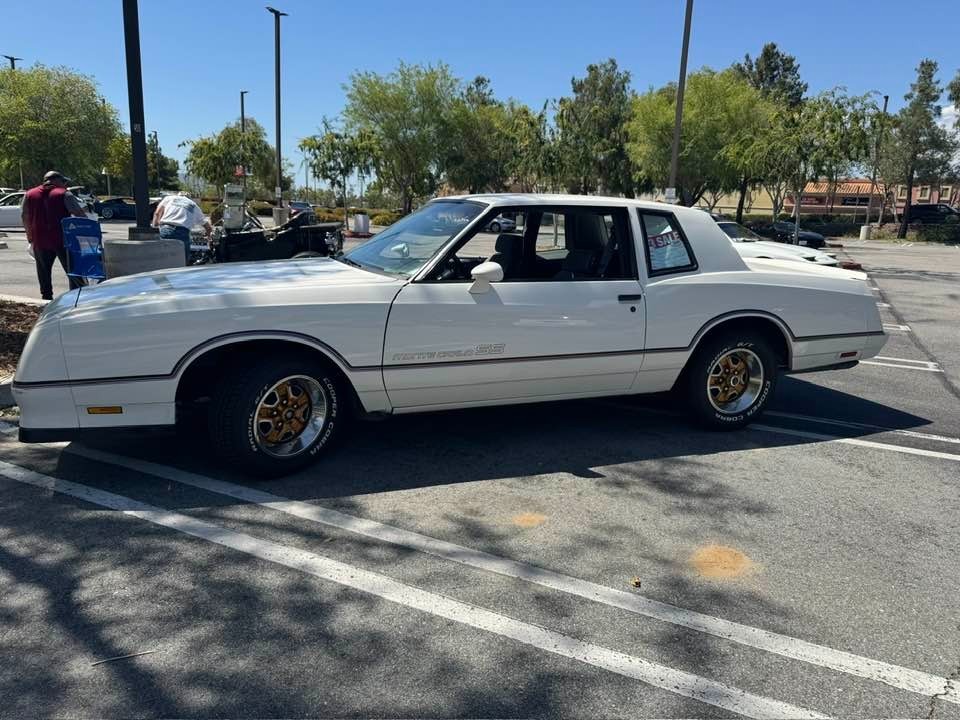 Chevrolet-Monte-Carlo-1985-17