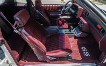 Chevrolet-Monte-Carlo-1985-2-Door-13