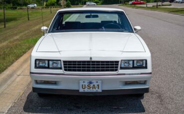 Chevrolet-Monte-Carlo-1985-2-Door-31