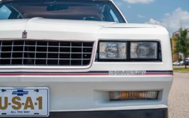Chevrolet-Monte-Carlo-1985-2-Door-34