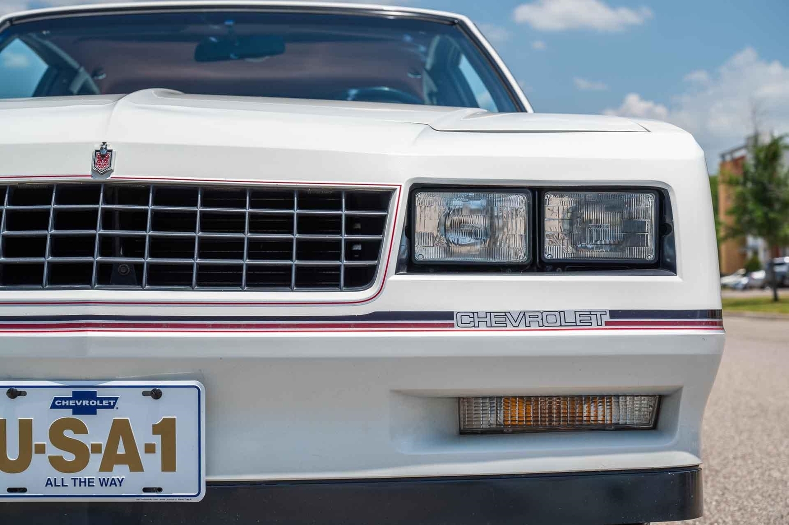 Chevrolet-Monte-Carlo-1985-2-Door-34