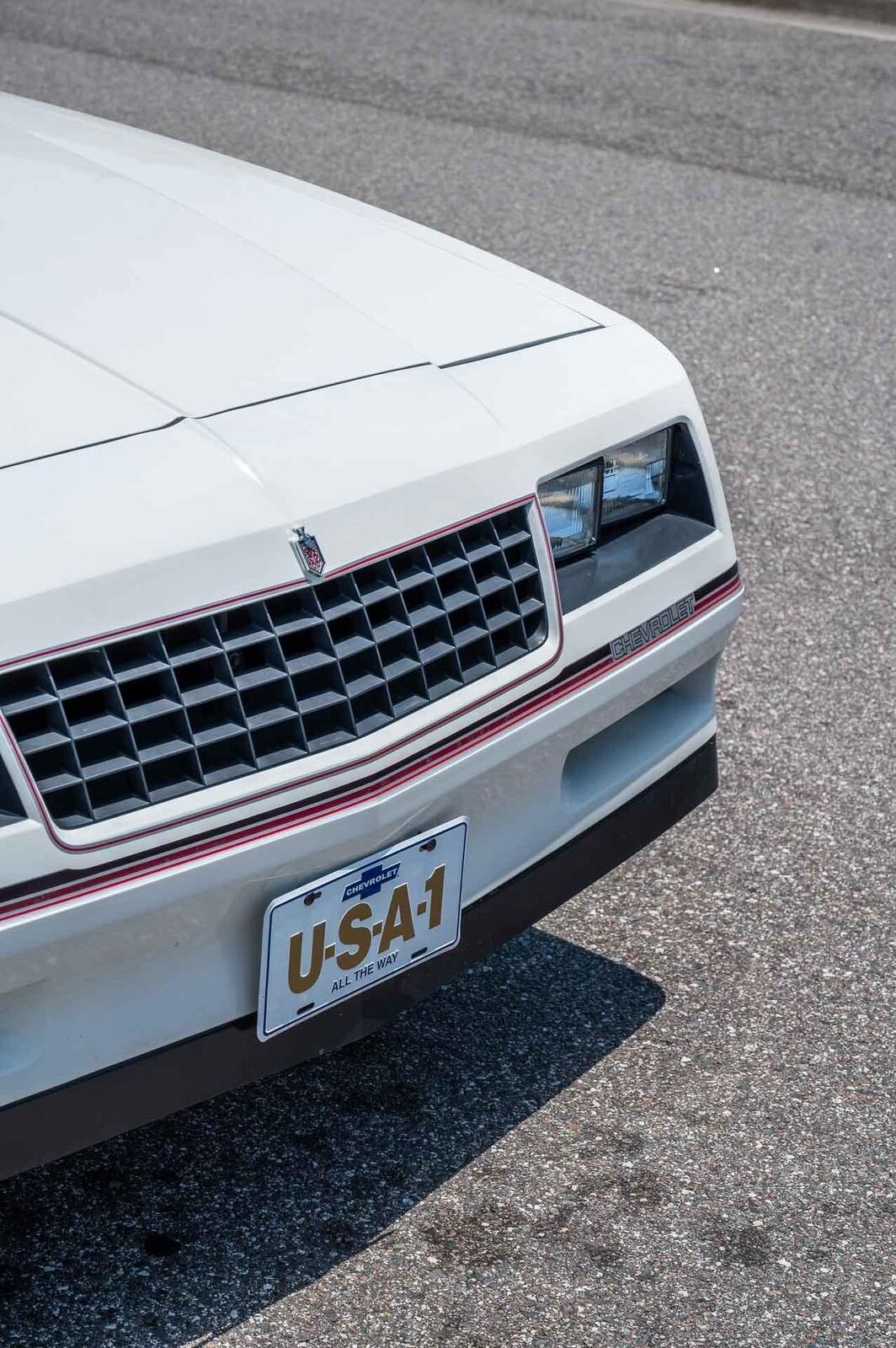 Chevrolet-Monte-Carlo-1985-2-Door-35