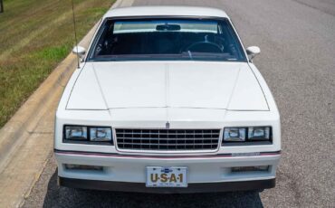 Chevrolet-Monte-Carlo-1985-2-Door-9