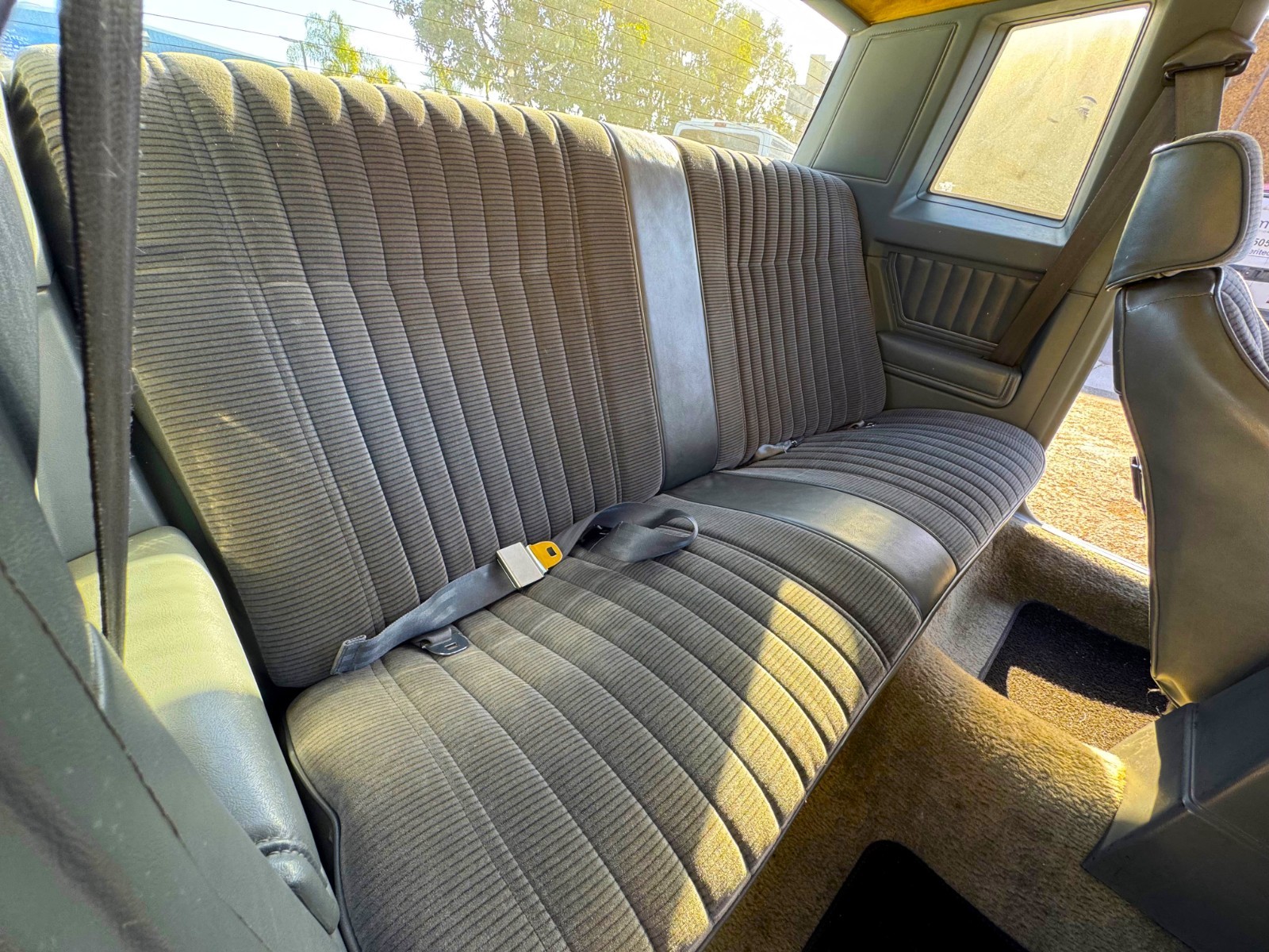 Chevrolet-Monte-Carlo-1985-7