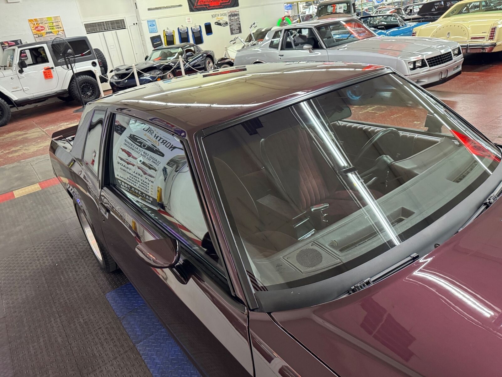 Chevrolet-Monte-Carlo-1985-Coupe-11