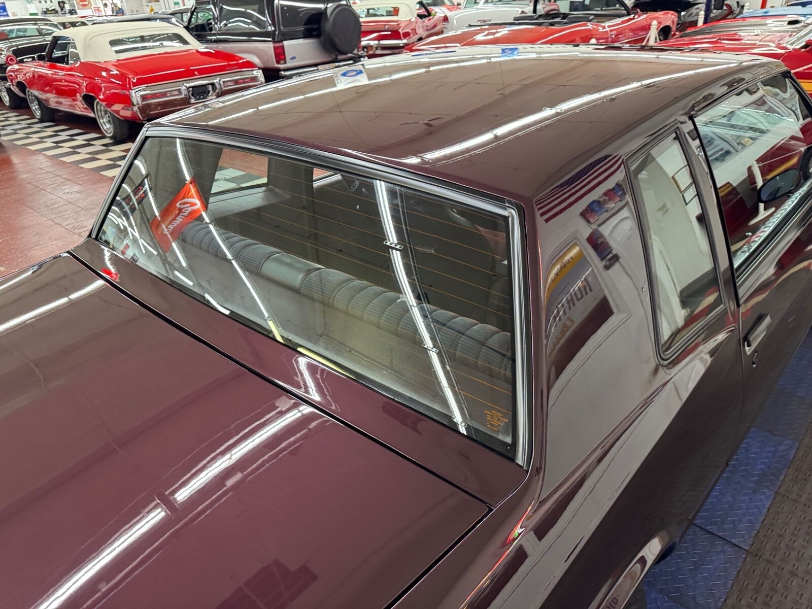 Chevrolet-Monte-Carlo-1985-Coupe-16