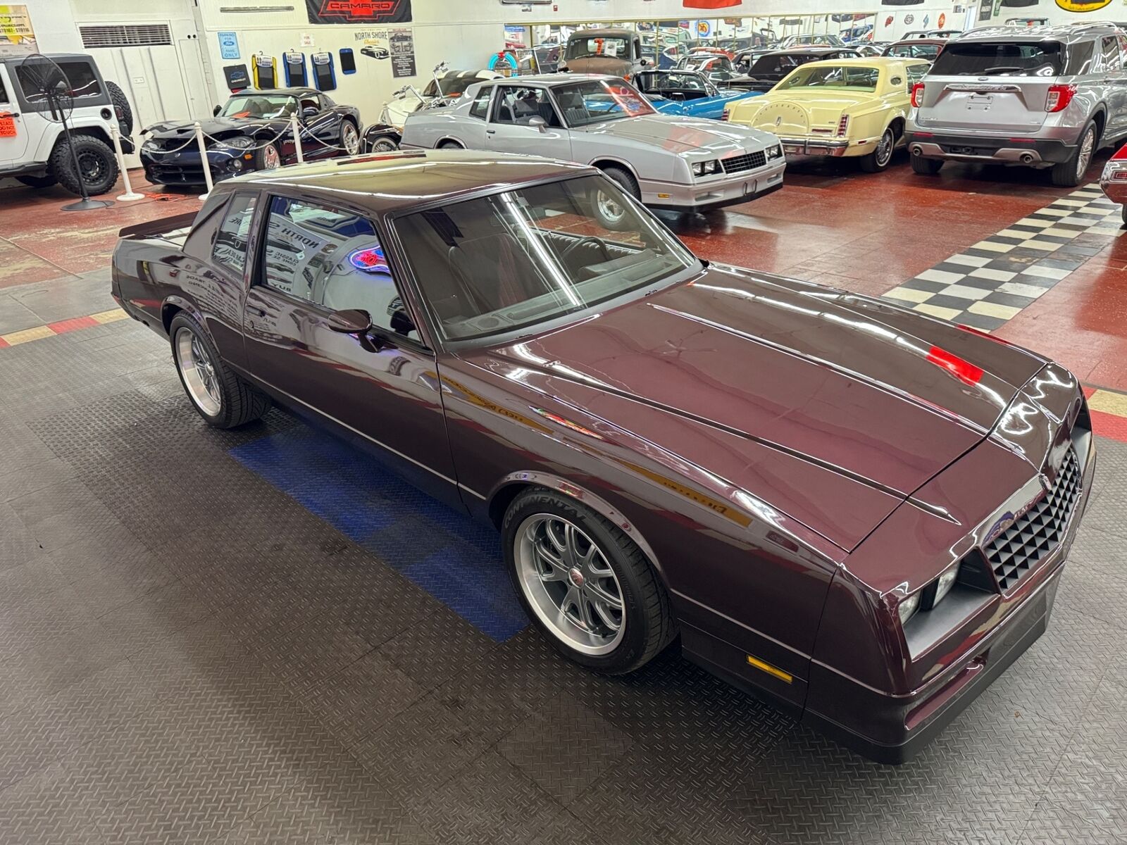 Chevrolet-Monte-Carlo-1985-Coupe-21