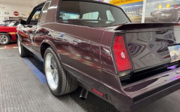 Chevrolet-Monte-Carlo-1985-Coupe-25
