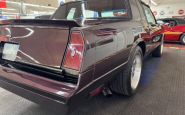 Chevrolet-Monte-Carlo-1985-Coupe-31