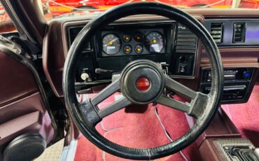 Chevrolet-Monte-Carlo-1985-Coupe-33
