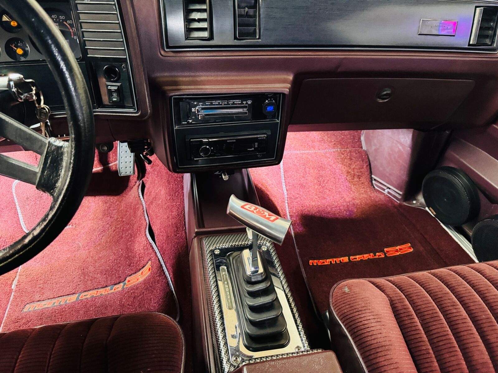 Chevrolet-Monte-Carlo-1985-Coupe-34