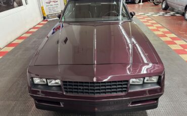Chevrolet-Monte-Carlo-1985-Coupe-4