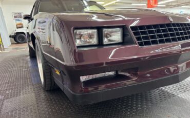 Chevrolet-Monte-Carlo-1985-Coupe-7