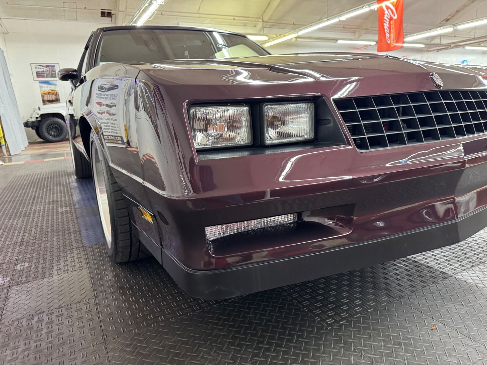 Chevrolet-Monte-Carlo-1985-Coupe-7