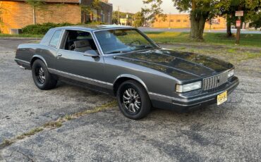 Chevrolet-Monte-Carlo-1987