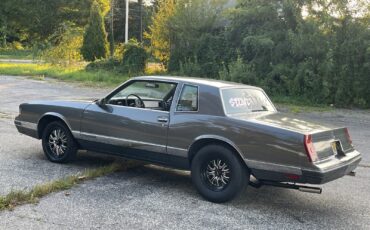 Chevrolet-Monte-Carlo-1987-2
