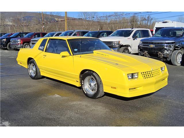 Chevrolet-Monte-Carlo-1987-2