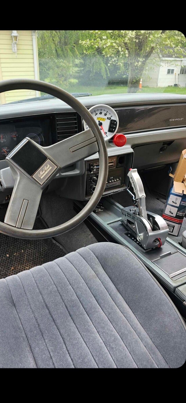 Chevrolet-Monte-Carlo-1987-4