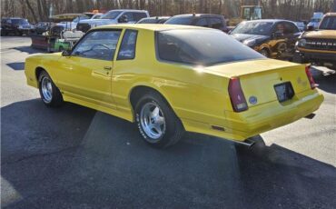 Chevrolet-Monte-Carlo-1987-6