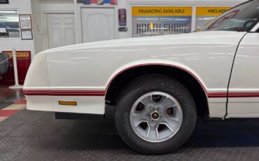 Chevrolet-Monte-Carlo-1988-Coupe-17