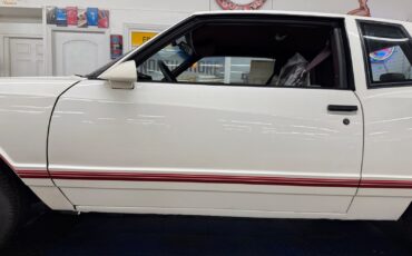 Chevrolet-Monte-Carlo-1988-Coupe-18