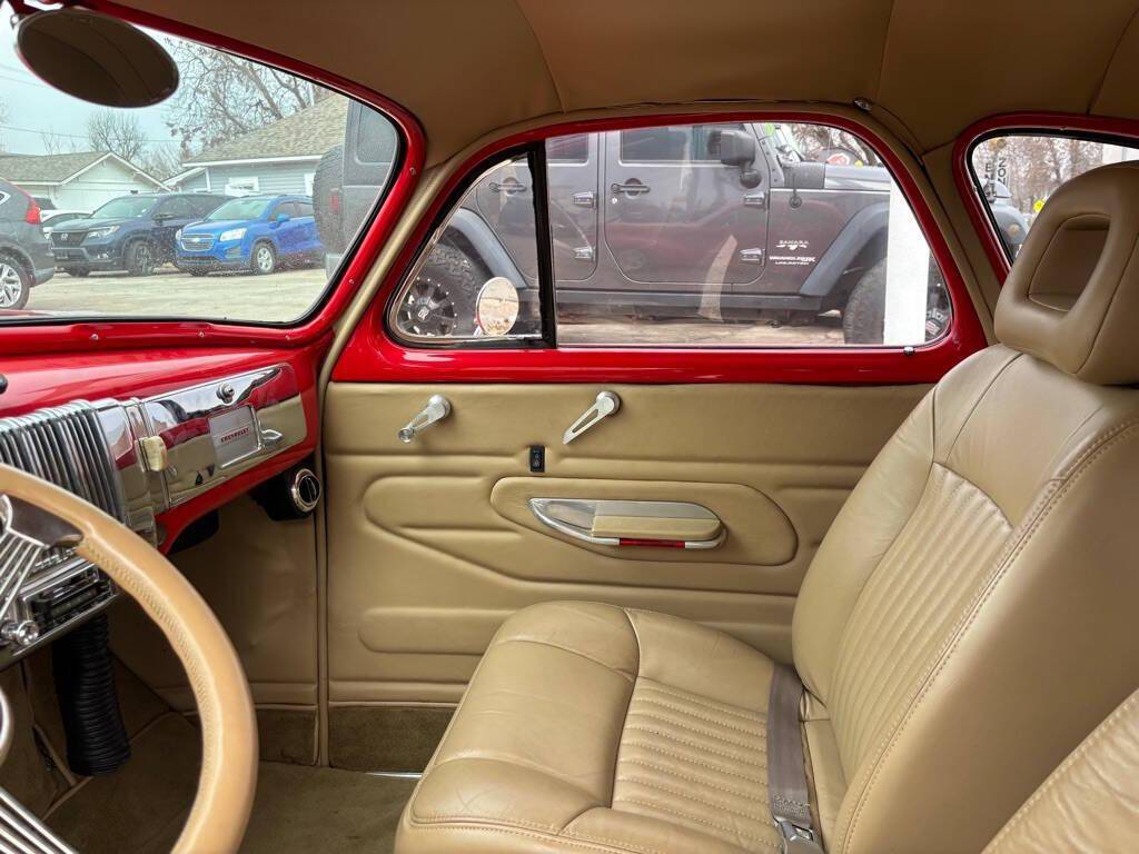 Chevrolet-Na-1940-red-12