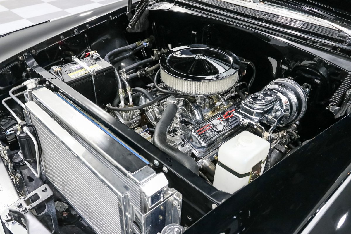 Chevrolet-Nomad-1956-Sedan-11