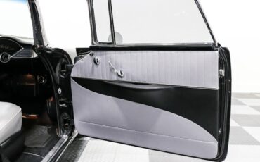 Chevrolet-Nomad-1956-Sedan-16
