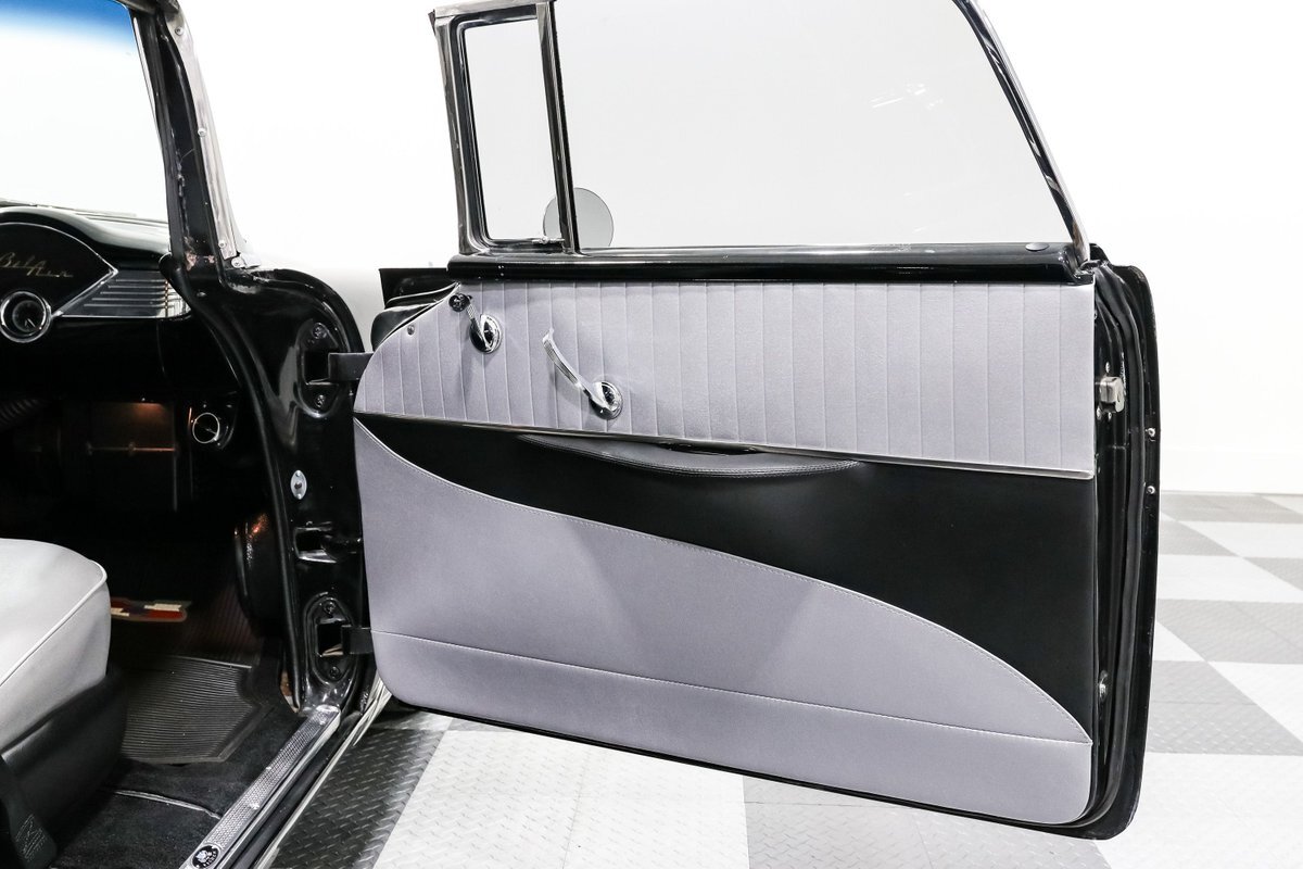 Chevrolet-Nomad-1956-Sedan-16
