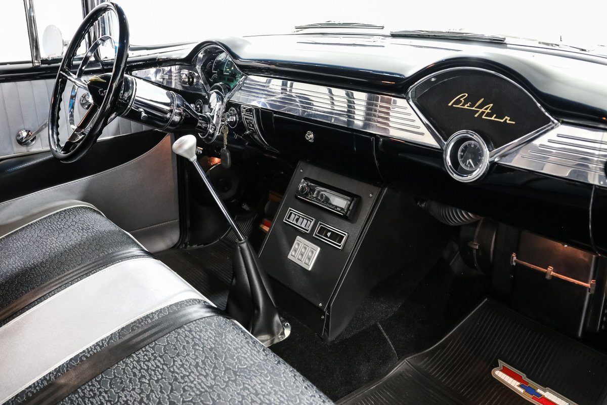 Chevrolet-Nomad-1956-Sedan-17