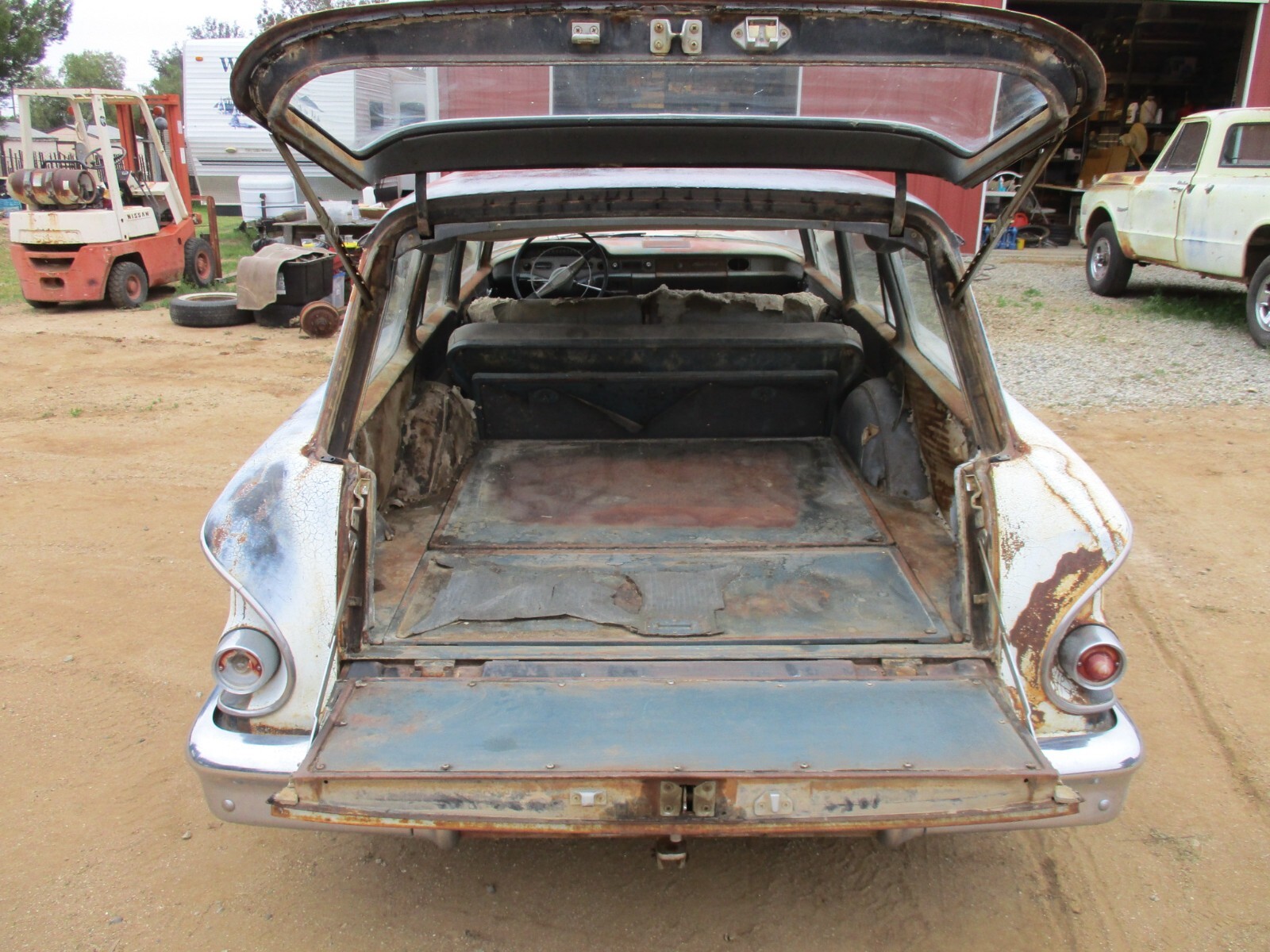 Chevrolet-Nomad-1958-Wagon-18