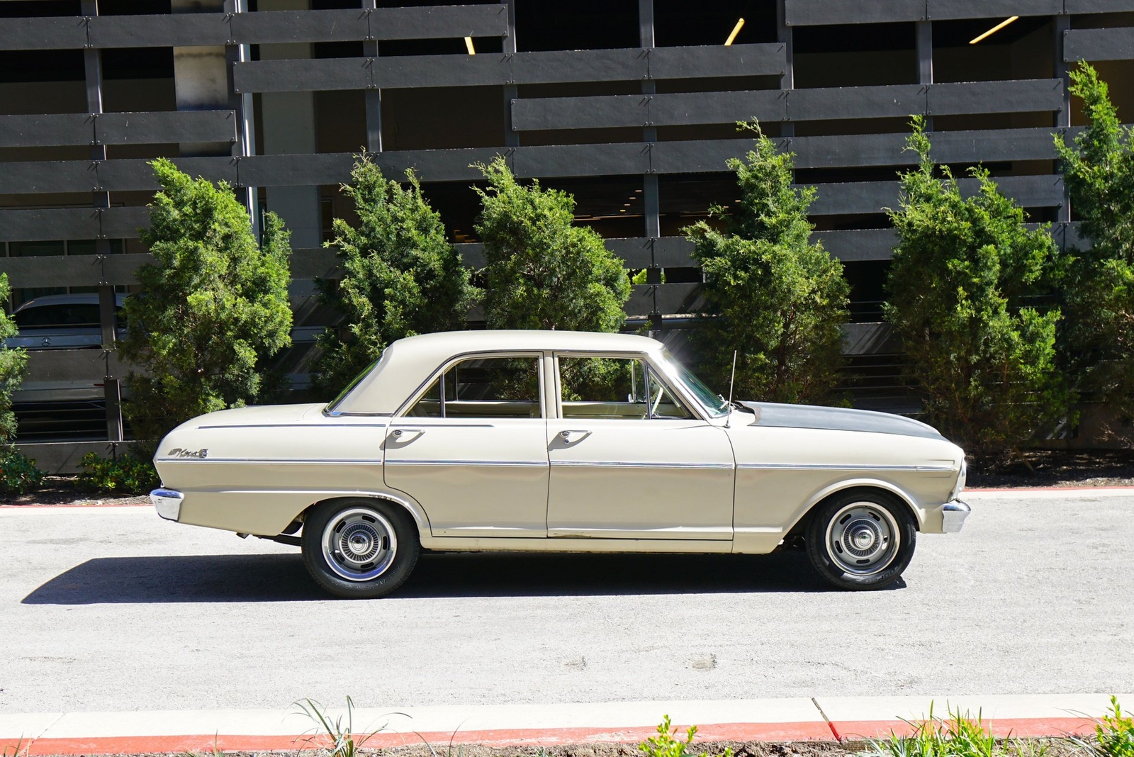 Chevrolet-Nova-1965-Sedan-1