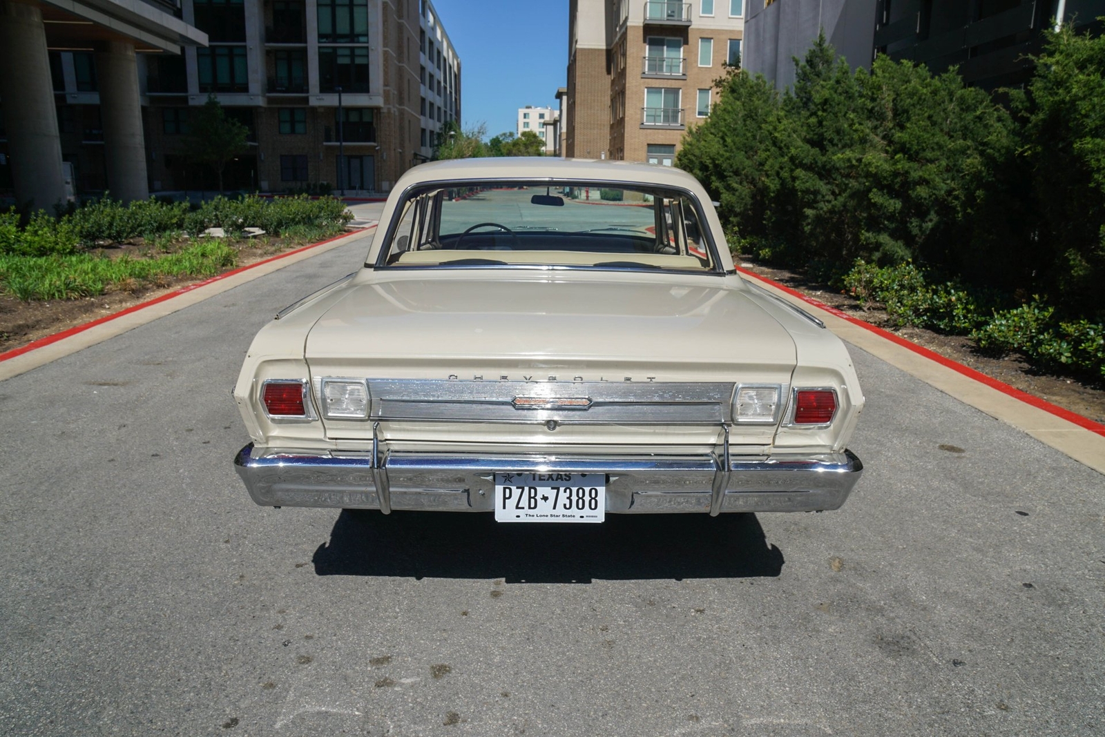 Chevrolet-Nova-1965-Sedan-11