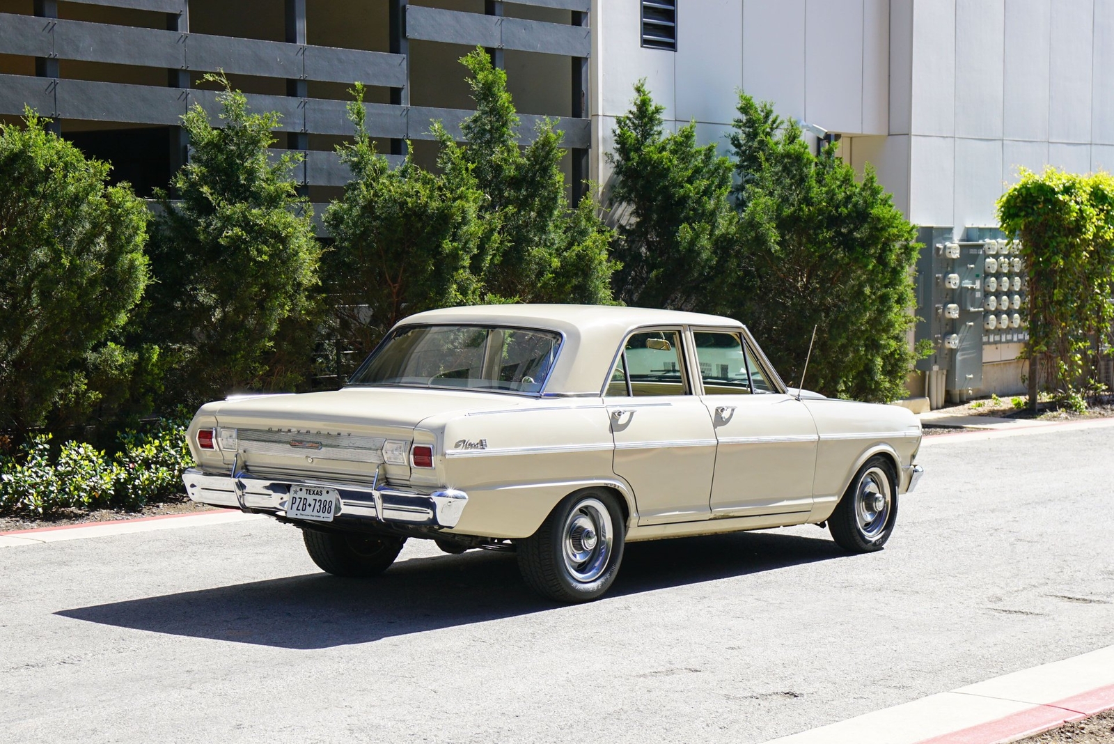 Chevrolet-Nova-1965-Sedan-15