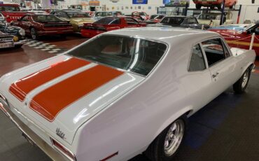 Chevrolet-Nova-1972-2-Door-10