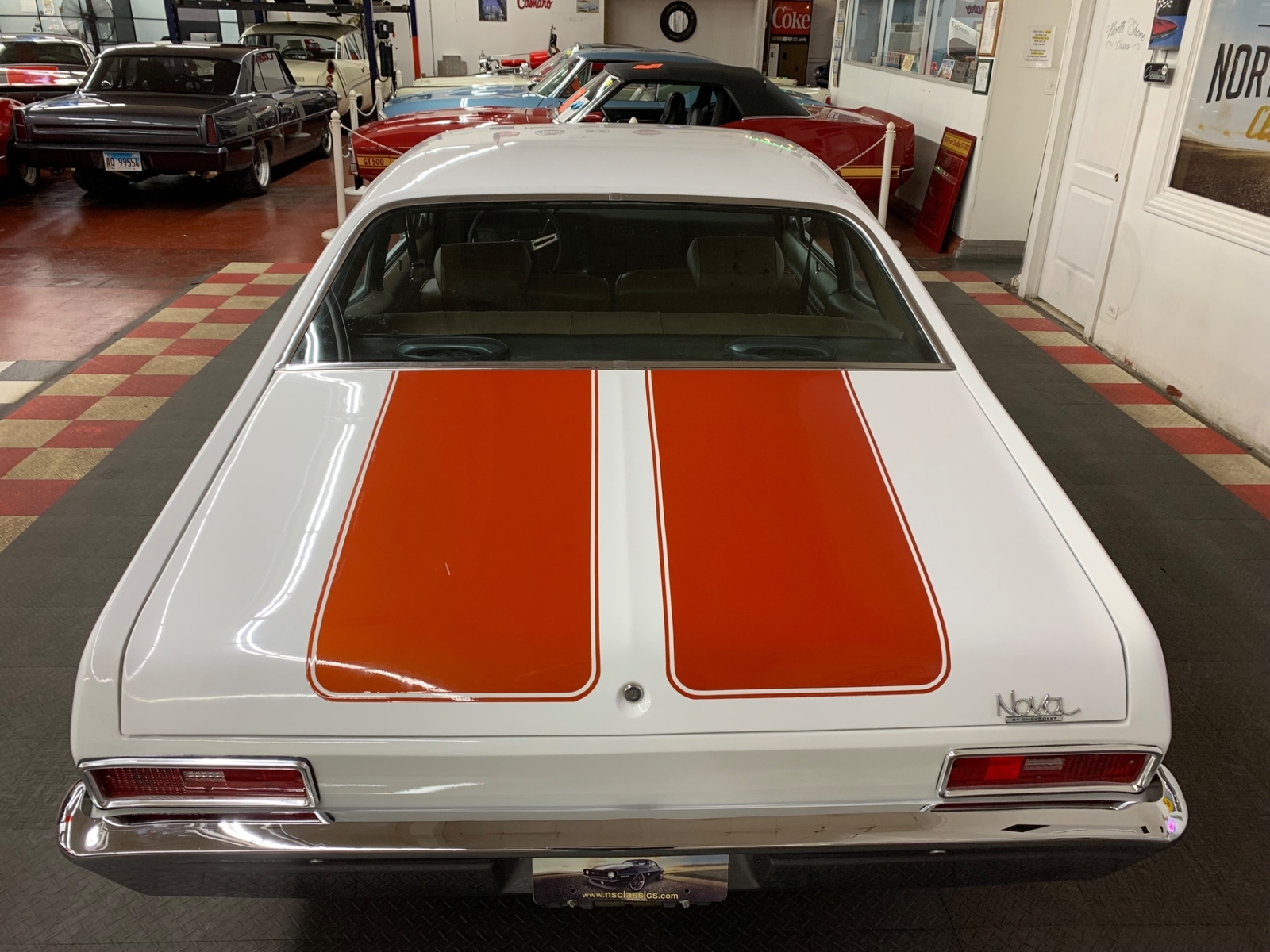 Chevrolet-Nova-1972-2-Door-13