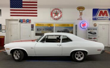 Chevrolet-Nova-1972-2-Door-2