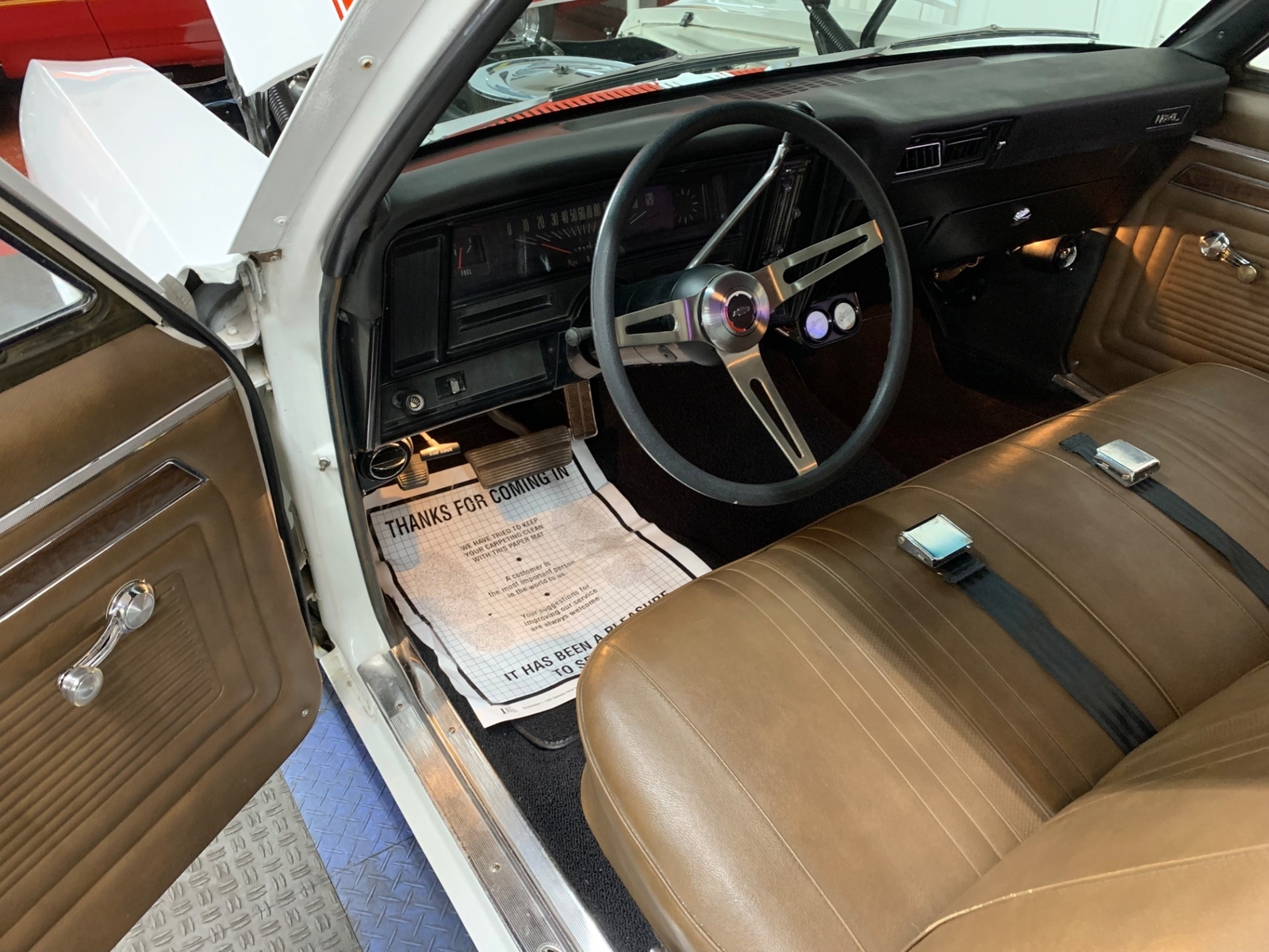 Chevrolet-Nova-1972-2-Door-27