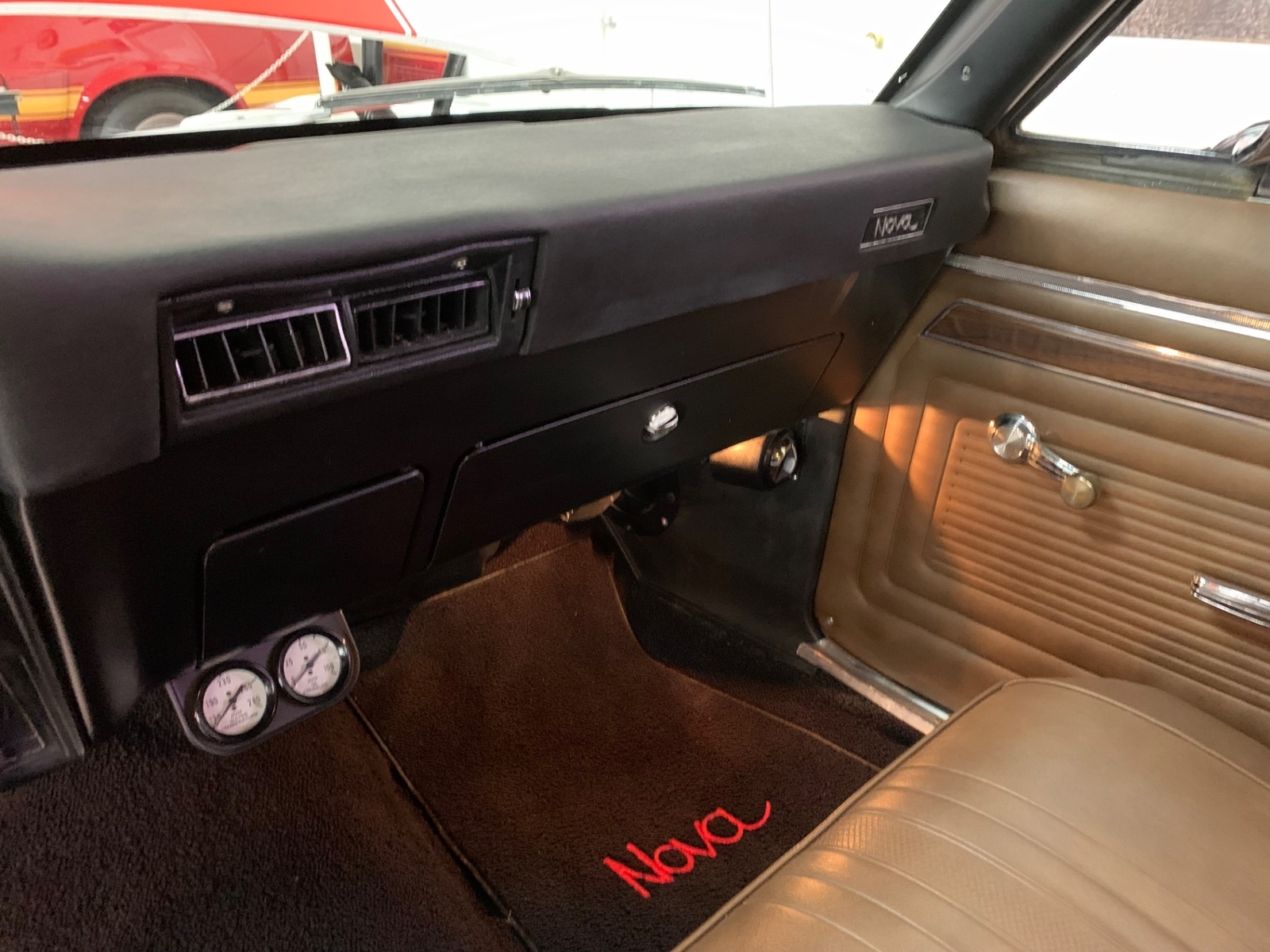 Chevrolet-Nova-1972-2-Door-34