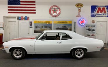 Chevrolet-Nova-1972-2-Door-6